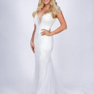 Sherri Hill white pageant and prom dress - Size 2